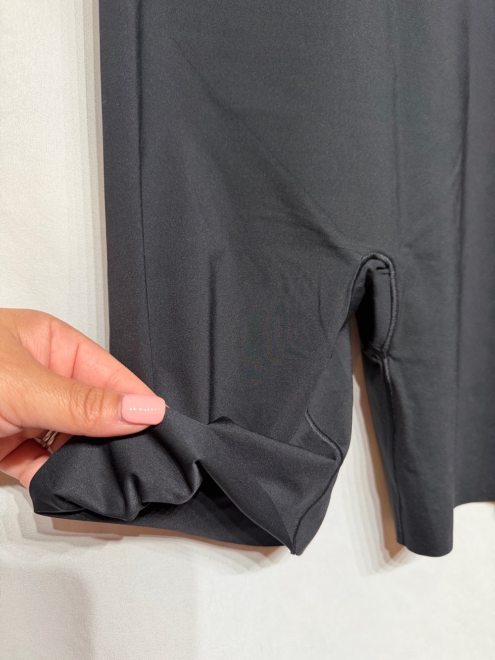 SPANX High-Waisted Midthigh Short Very Black XL NEW - Picture 4 of 8
